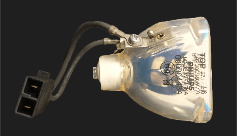 Ultra High Pressure lamp (UHP)